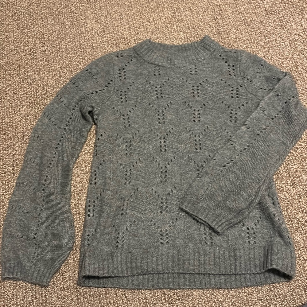 Gap Sweater
